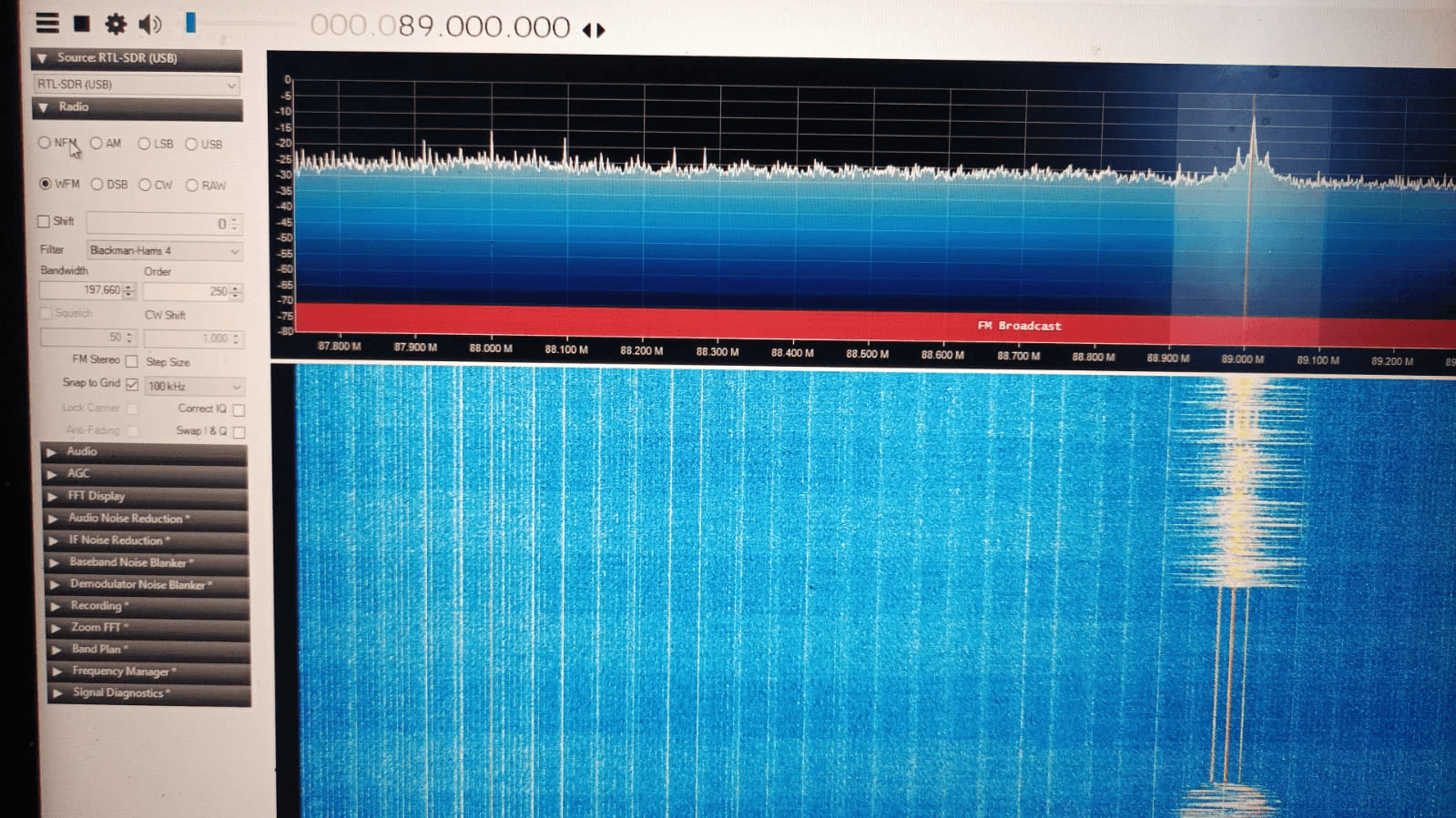 SDR Listening Station — 1/2